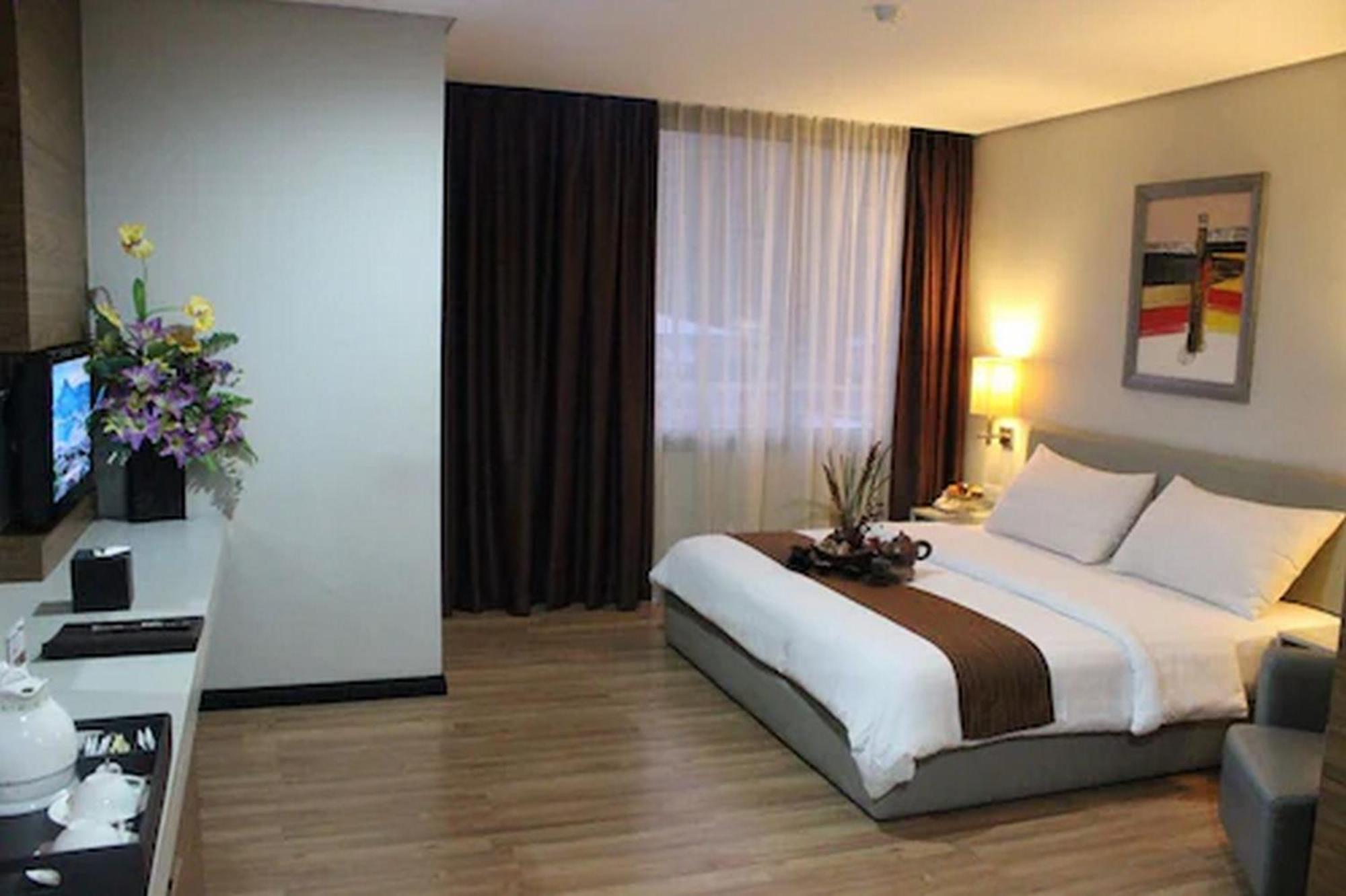 Hotel Swiss-Belexpress Jayapura Exterior foto